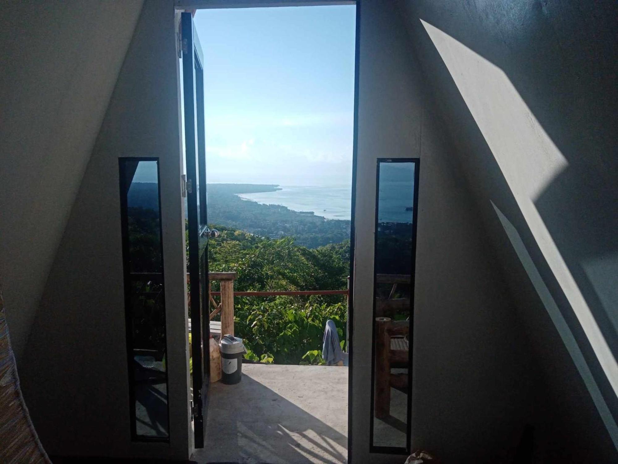 Thornton'S Sea View Cafe & Guesthouse Siquijor Eksteriør billede